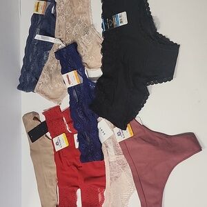 NWT LOT OF 9 PIECES  WOMEN'S PANTIES ASSORTED BRANDS SMALL